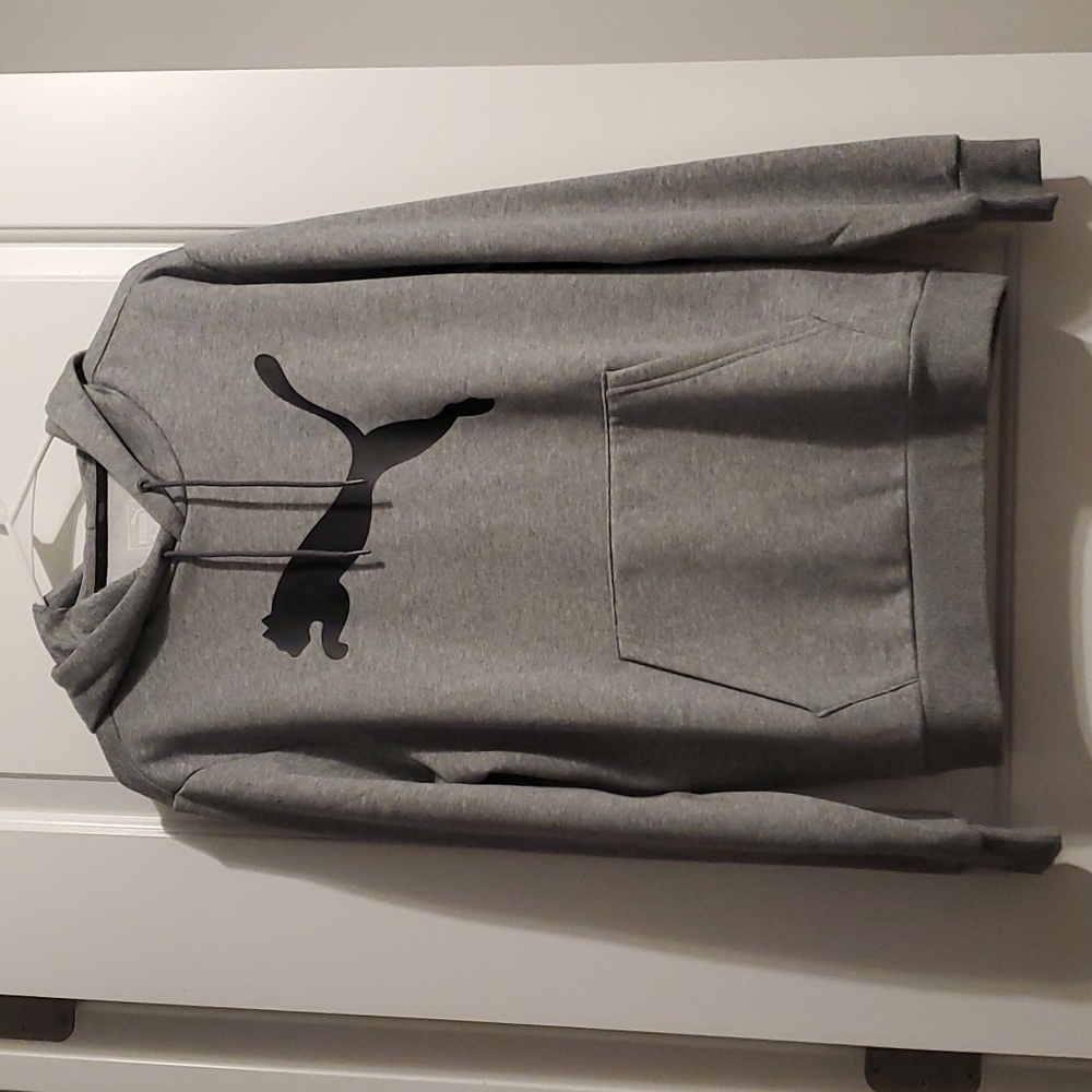 Mens Puma hoodie. Size Medium.